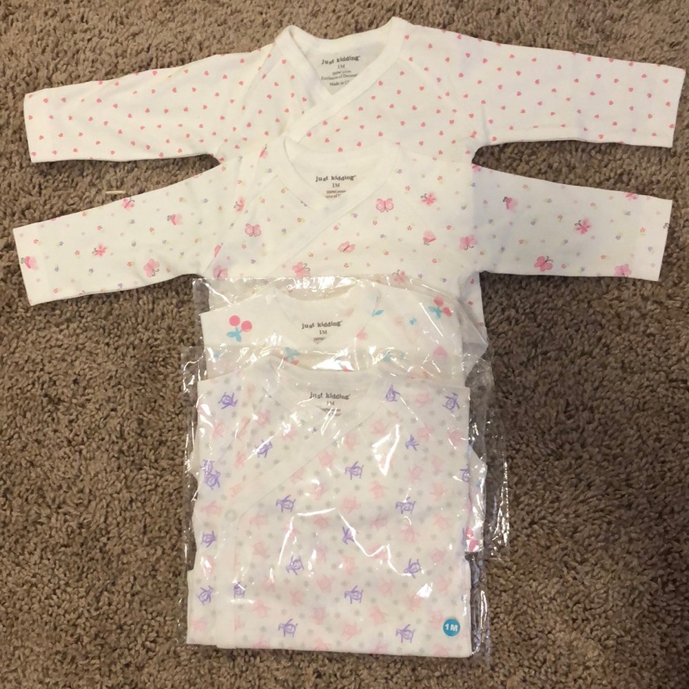 Size 1M long sleeve onesies